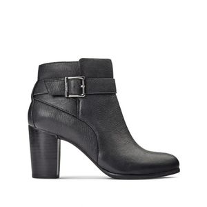 Vionic Alison block heel ankle boots size 8.5W